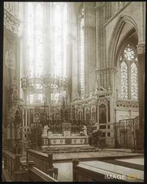 Choeur de cathédrale (Toul)